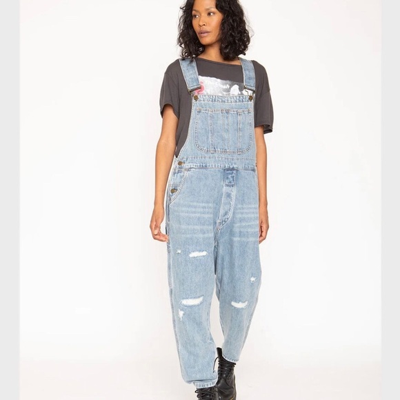 Sandrine Rose x Free People Distressed Denim Overalls Size Medium NWT - Picture 2 of 13